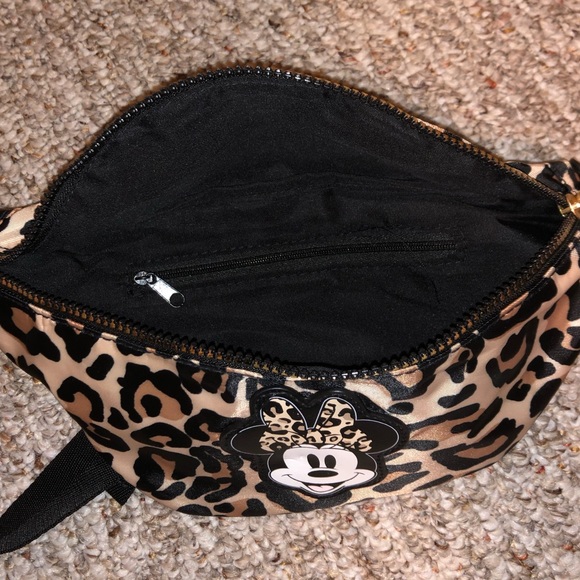 NWOT Primark x Disney Collab Minnie Mouse Leopard Adjustable Fanny Pack - Picture 4 of 4